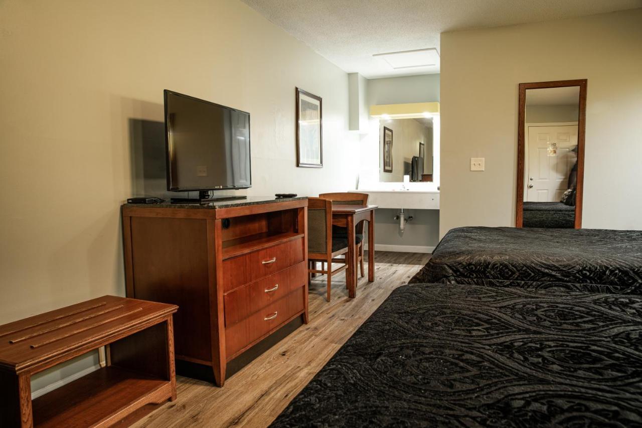 Classic Motor Lodge Providence - West Greenwich エクステリア 写真