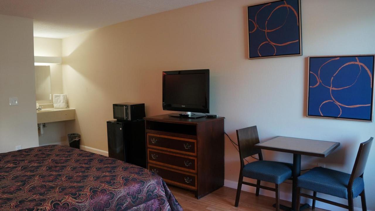 Classic Motor Lodge Providence - West Greenwich エクステリア 写真