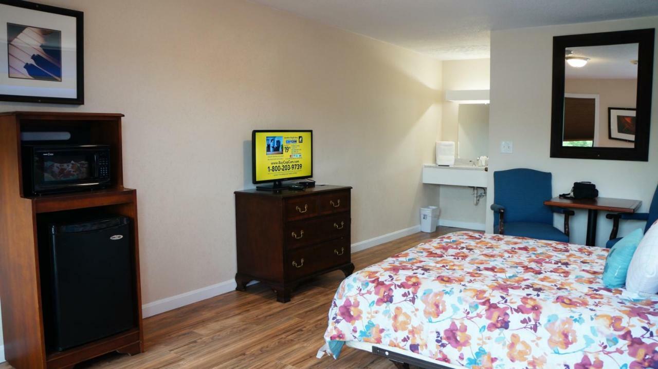 Classic Motor Lodge Providence - West Greenwich エクステリア 写真