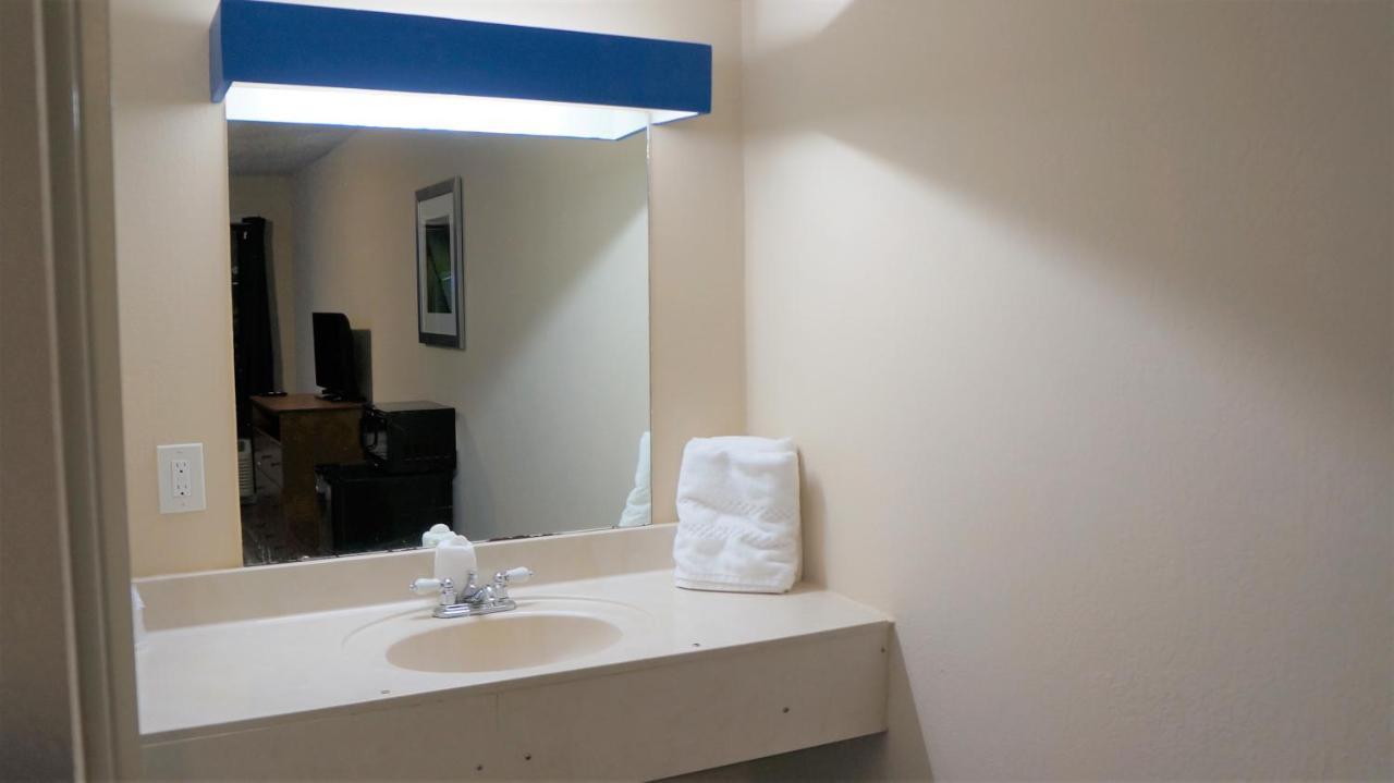 Classic Motor Lodge Providence - West Greenwich エクステリア 写真